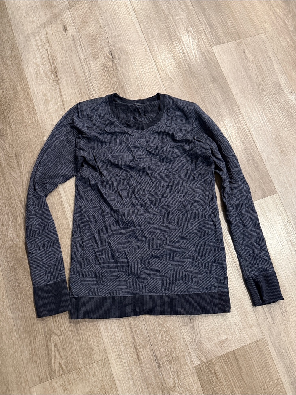 lululemon athletica Long Sleeve Geometric Seamless Top in Charcoal Black